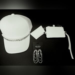 White Hat & Mini Acessory Bundle